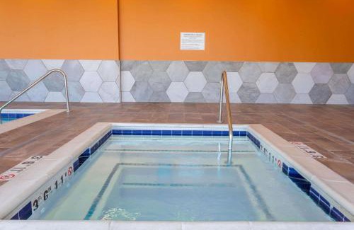 Limon Hotel | La Quinta Inn & Suites Limon by Wyndham