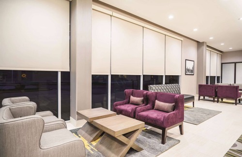 Clifton Park Hotel | La Quinta Inn & Suites by Wyndham Clifton Park/Saratoga Area
