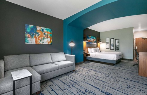 Jacksonville Hotel | La Quinta Inn & Suites by Wyndham Jacksonville TX