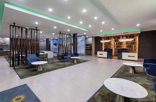 Forest Crest Hotel | La Quinta Inn & Suites By Wyndham San Antonio At The Rim
