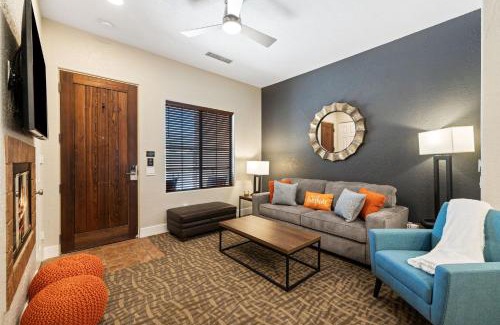 La Quinta Apartment | La Quinta Old Town Retreat, Pool, Hot Tub, 4 ppl