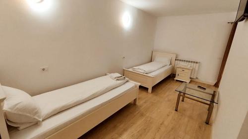 Sucevita Hotel | LA RĂSCRUCE DE APE