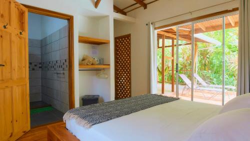 Cahuita Cabin | La Rana De Cahuita