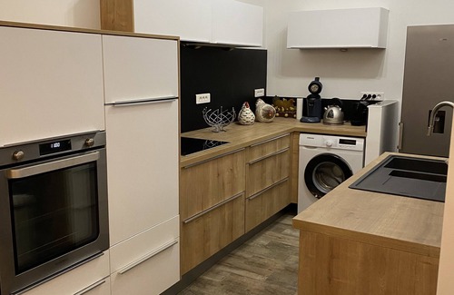 L'Isle-sur-la-Sorgue Apartment | LA RENAUDIERE, HYPER CENTER