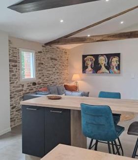 Andouque House | La rivale