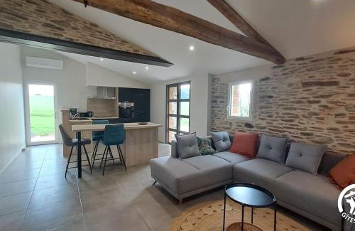 Andouque House | La rivale