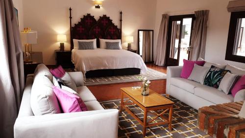 Frigiliana Villa | La Roca Rara - 8 Bedroom Villa