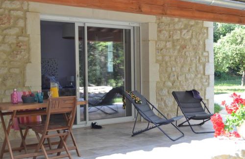 Saint-Restitut Bed & Breakfast | La Romagnolette