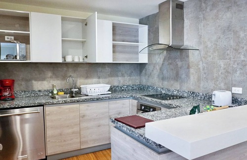 Quito Historic Center Apartment | La Ronda 431 - Apt. #102