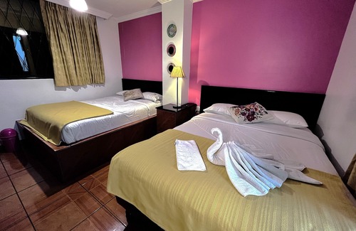 Quito Hostel | La Rosario Hotel