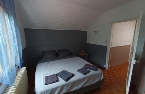 Provins House | La rose de Provins