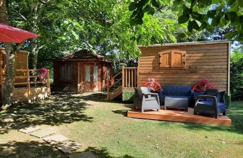 Saint-Priest-des-Champs House | La Roulotte du Parc