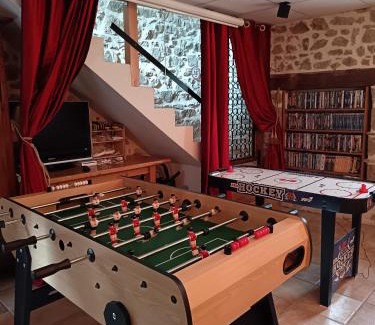 Saint-Priest-des-Champs House | La Roulotte du Parc