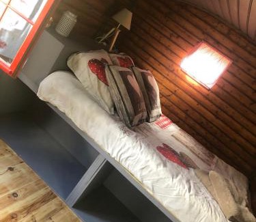 Bussieres (Yonne) Cabin | La roulotte de Bussy