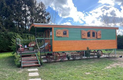 Quingey Bed & Breakfast | La Roulotte deluxe de Malpas