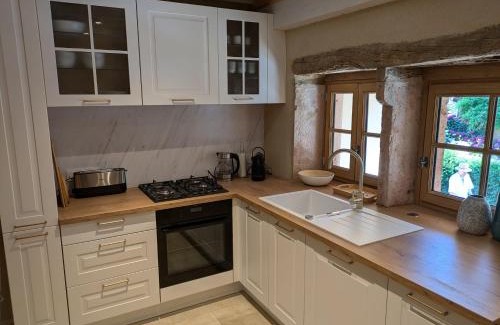 Burnand House | La Saugeraie - Renovated cottage for 2 in historic village
