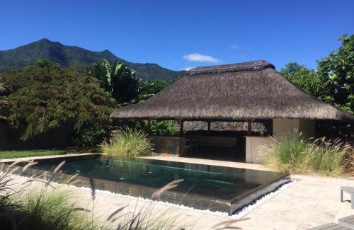 Black River Villa | La Savane