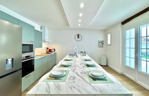 Sernhac House | La Sernhacoise, Saune, Game room, Garage