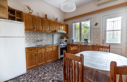 Skala Eresou Apartment | La Skala Eressos Holiday Apartments