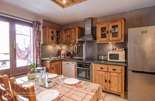 Lanslevillard Apartment | La Soldanelle