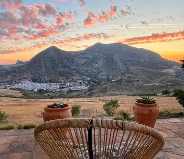 Valle de Abdalagis Bed & Breakfast | La Sorpresa