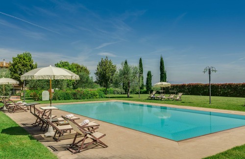 San Pietro in Bossolo Apartment | La Stalla, beautiful 2 bedrooms apartment in the Chianti region with pool & A/C