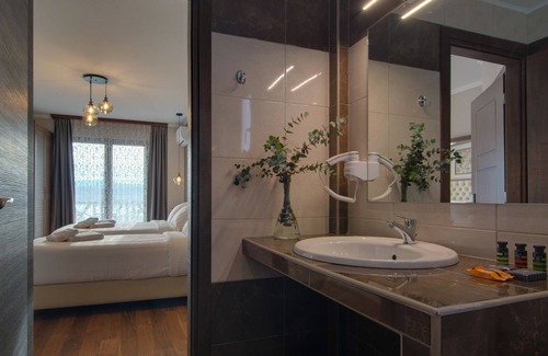 Amfithea Hotel | La Suite Boutique Hotel & Spa