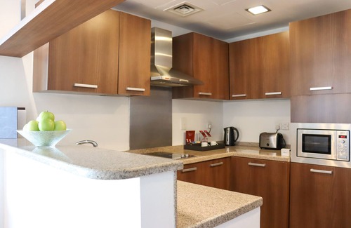 Al Sufouh 1 Hotel | La Suite Dubai Hotel & Apartments