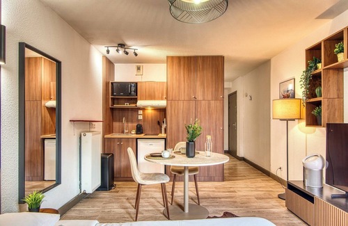 Les Poulettes Apartment | La Suite Yak - Très beau studio - Charpennes-Tonkin