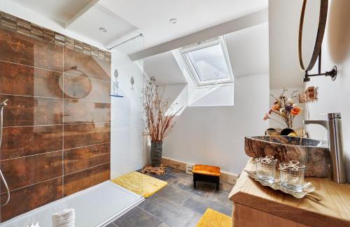 Surville House | La surville