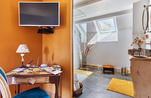 Surville House | La surville