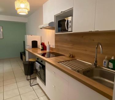 Faubourg Saint-Jacques Apartment | La Terrasse - Centre-ville proche gare