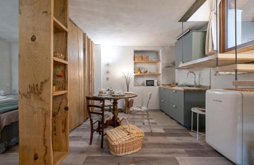 Rossana Apartment | La Terrazza Naturas con romantica mini piscina calda sui tetti