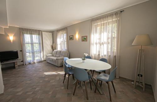 Monforte d'Alba House | La Torricella Case Vacanze Appartamenti con Piscina