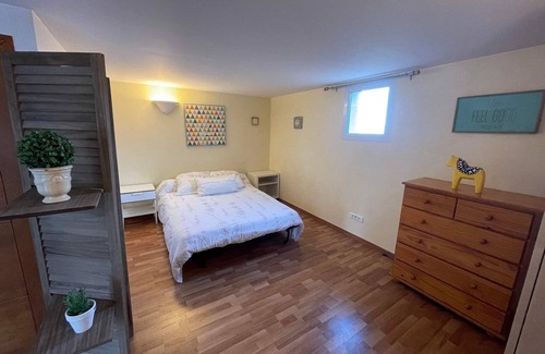 Draguignan Apartment | La Tour De Marie et César with private pool