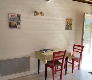 Lainsecq Bed & Breakfast | La Treille
