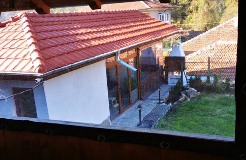 Elena House | La Veranda +359898744482