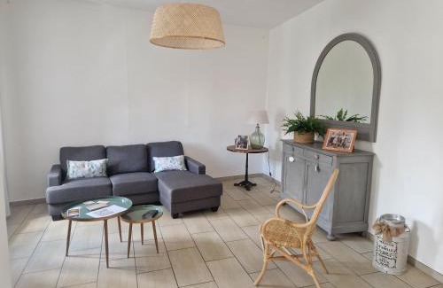 Saint-Martin-de-Villereglan House | La Villa Cécile