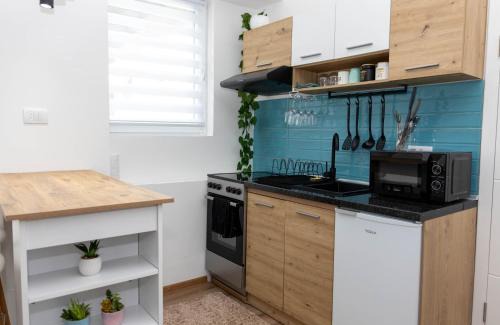 Becej Apartment | La Vida Apartman