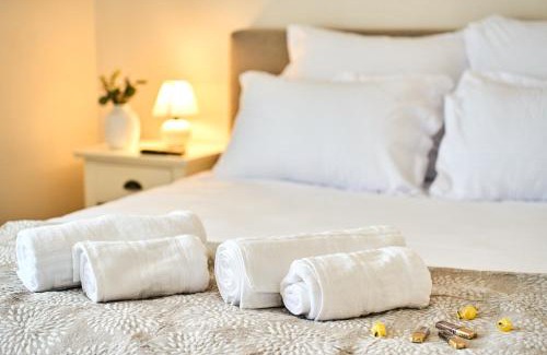 Dumbravita Apartment | La Vie en Rose Chic French-Style Apartment with Parking in Timisoara