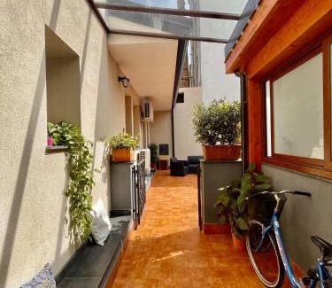 Riposto Bed & Breakfast | La Vie Fuille Bed and Breakfast