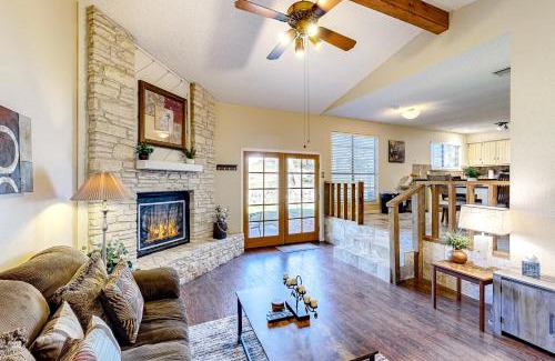 Highland Lake Estates House | La Vie in Lago Vista