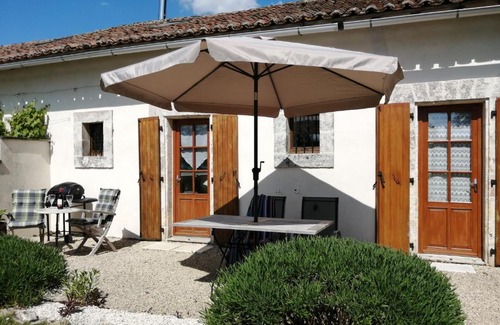 Asnois Bed & Breakfast | La Vieille Gorce Gîtes in the Vienne