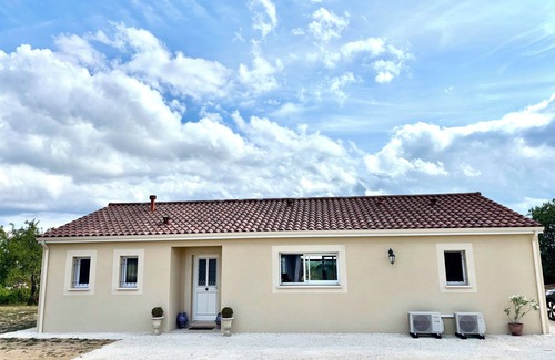 Marcillac-Saint-Quentin House | La vigne" house in the countryside near Sarlat with beautiful view!