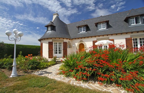 Saint-Jouan-des-Guerets House | la Villa des Longchamps