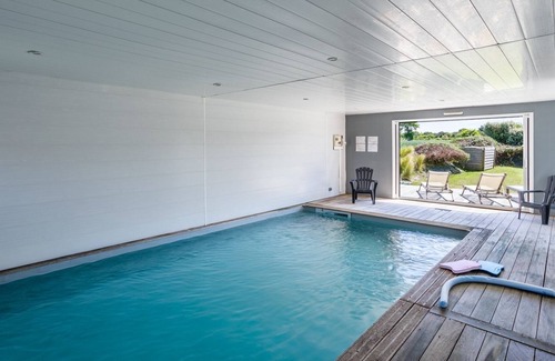 Saint-Cast-le-Guildo House | LA VILLA DU BAY - Villa avec piscine intérieure