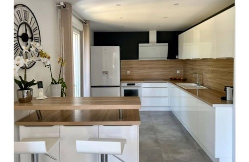 Quartier des Espesses Villa | La Villa du Soleil