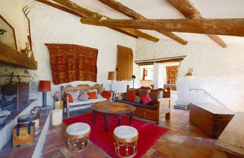 Oppedette House | La villa du Tilleul, authentic Luberon gîte with swimming pool