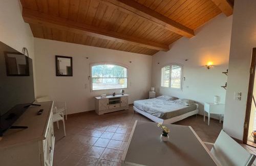 Les Adrets-de-l'Esterel Apartment | La Villa kinza