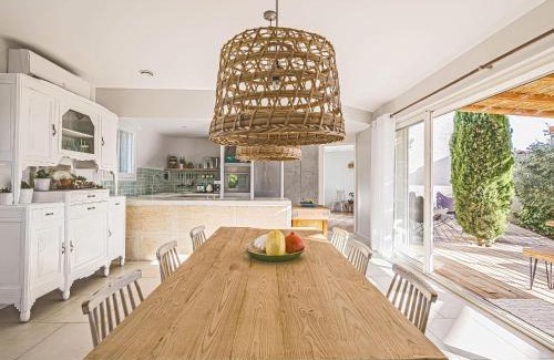 Castillon-du-Gard House | La Villa Les Petits Gardons